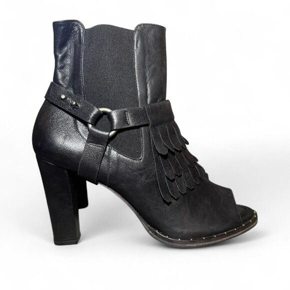 Freda Salvador Women’s 8.5 Black Leather Peep Toe Fringe Booties Heels Spain - Picture 1 of 7